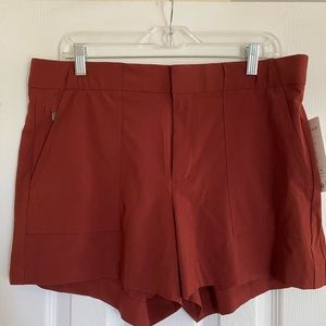 Athleta NWT Tribeca Utility Short